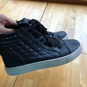 Black Steve Madden Hightops